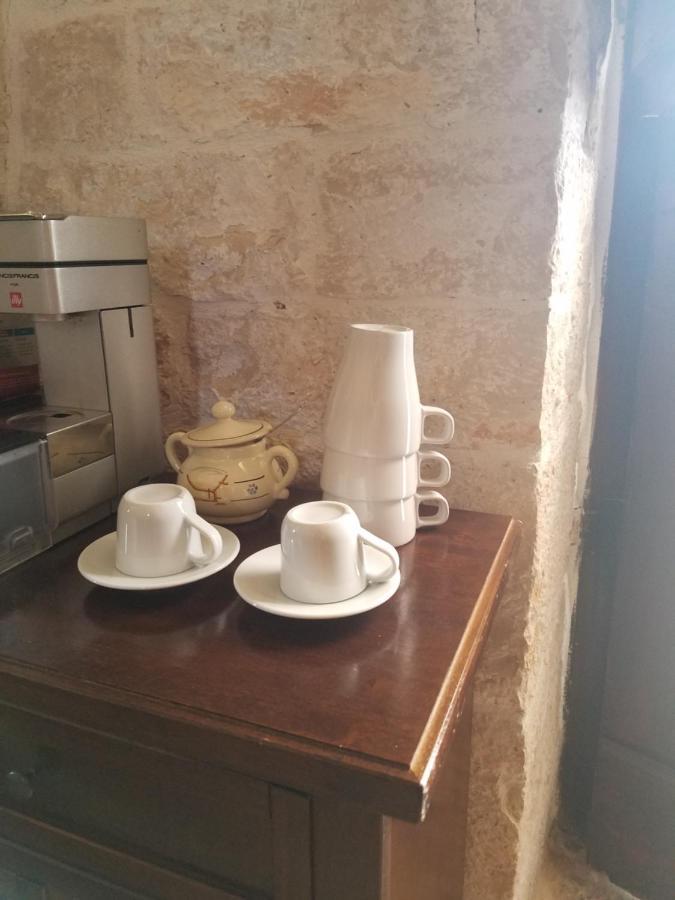 Antico Trullo Immerso Nella Campagna Alberobello Eksteriør billede
